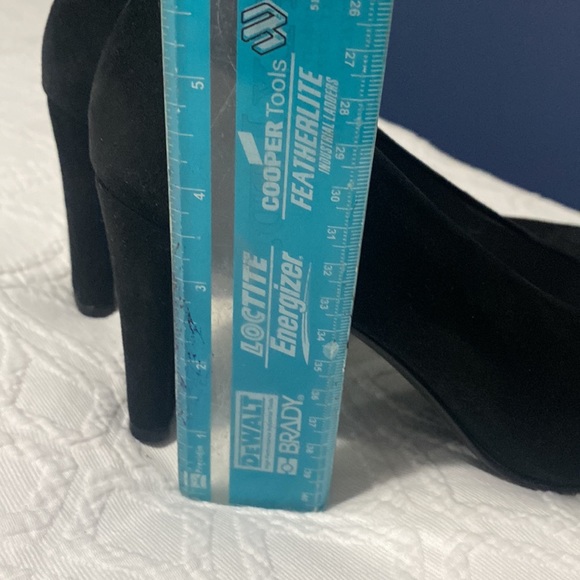 Black suede Seymour pumps with 3” heel .   Great condition. - Picture 4 of 5